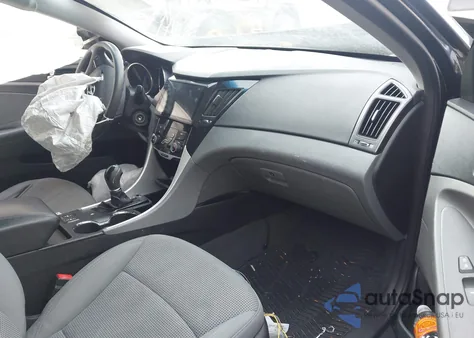 2013 Hyundai Sonata Gls z USA, uszkodzony, nr VIN 5NPEB4AC1DH626777